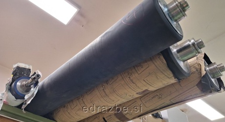 1: 1 kos obnovljen, gumiran, transportni valj , fi x L (100/80 x 1040) mm, bruto teža 20 kg, tarifna št. KN 8497 9070…