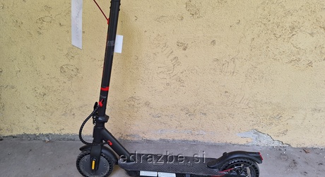 Vrsta premičnine: rabljen električni skiro Znamka: Egoni Beta 6.0 Opis: št. okvirja: 0123E9PBT600154, brez polnilca
