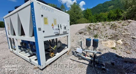 Prodajamo rabljen industrijski hladilni agregat GONAIR, model GNSC2V48C4, ser. št.: 22/1025-02, s pripadajočim…