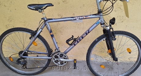 Vrsta premičnine: rabljeno moško kolo Znamka: Trek 800 Trail Opis: srebrne barve, št. okv. 0115CBC7186 Vrsta…