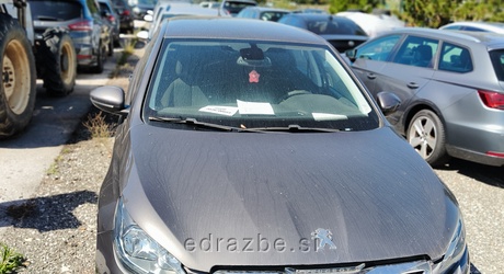 Vrsta prevoznega sredstva: osebno vozilo Znamka: PEUGEOT 308 / BREAK 1.6 / HDI Datum prve registracije v SLO: 12. 5…