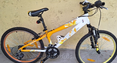 Vrsta premičnine: rabljeno gorsko kolo Znamka: Cygnus Dirt Rider Opis: belo oranžne barve, ser. št. P40916794 Vrsta…