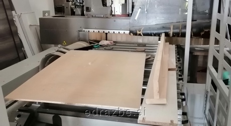 Na prvi spletni javni dražbi se prodaja rabljen CNC Stroj Morbidelli, Model A 503, Ser št. AL 4274, Leto izdelave 1998